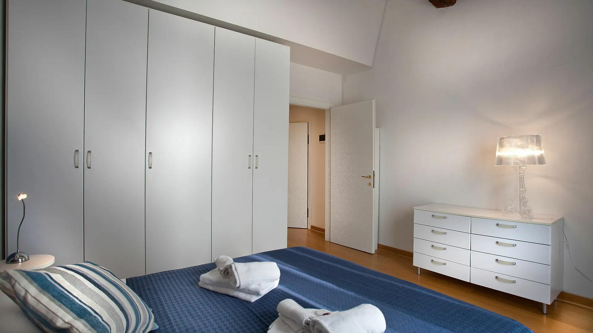 Verona For Rent Blu Theater contacts